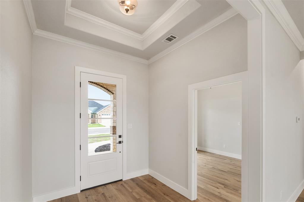 507 Limestone Circle Property Photo 3