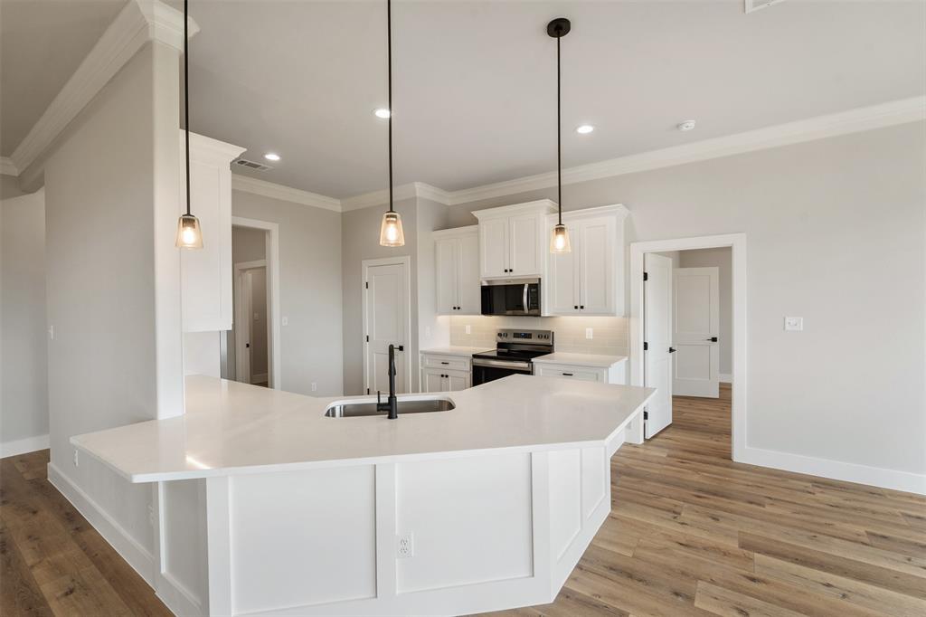 507 Limestone Circle Property Photo 8