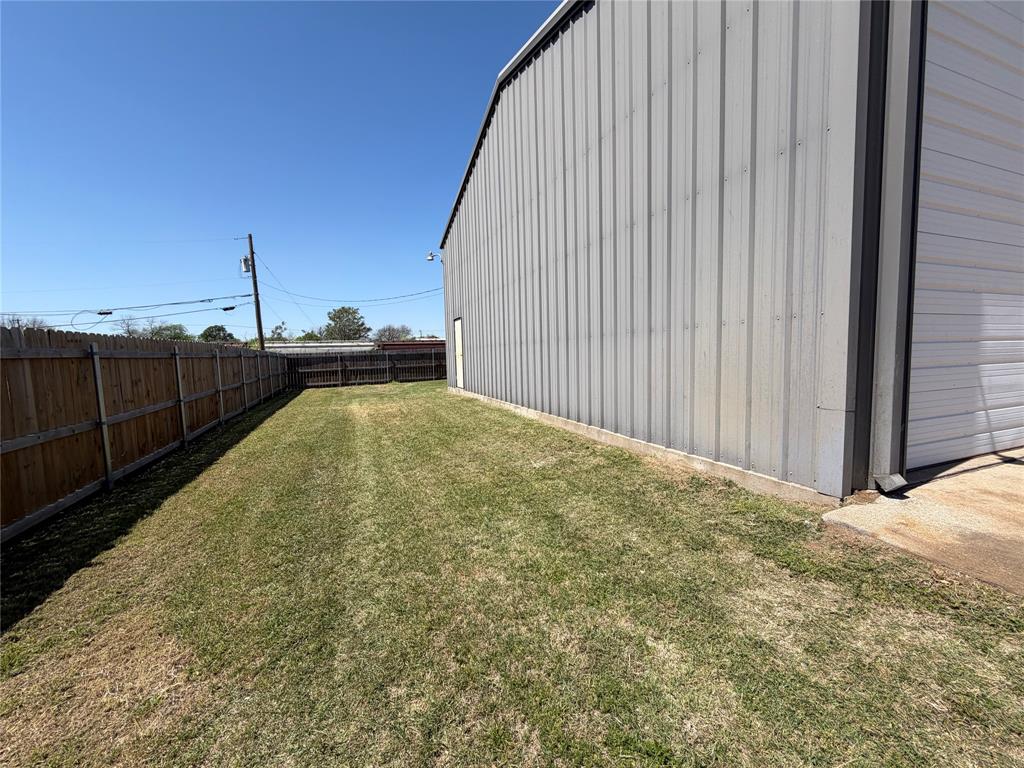 203 N Hampton Road Property Photo 23