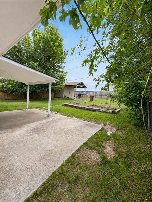 420 Price Drive Property Photo 16