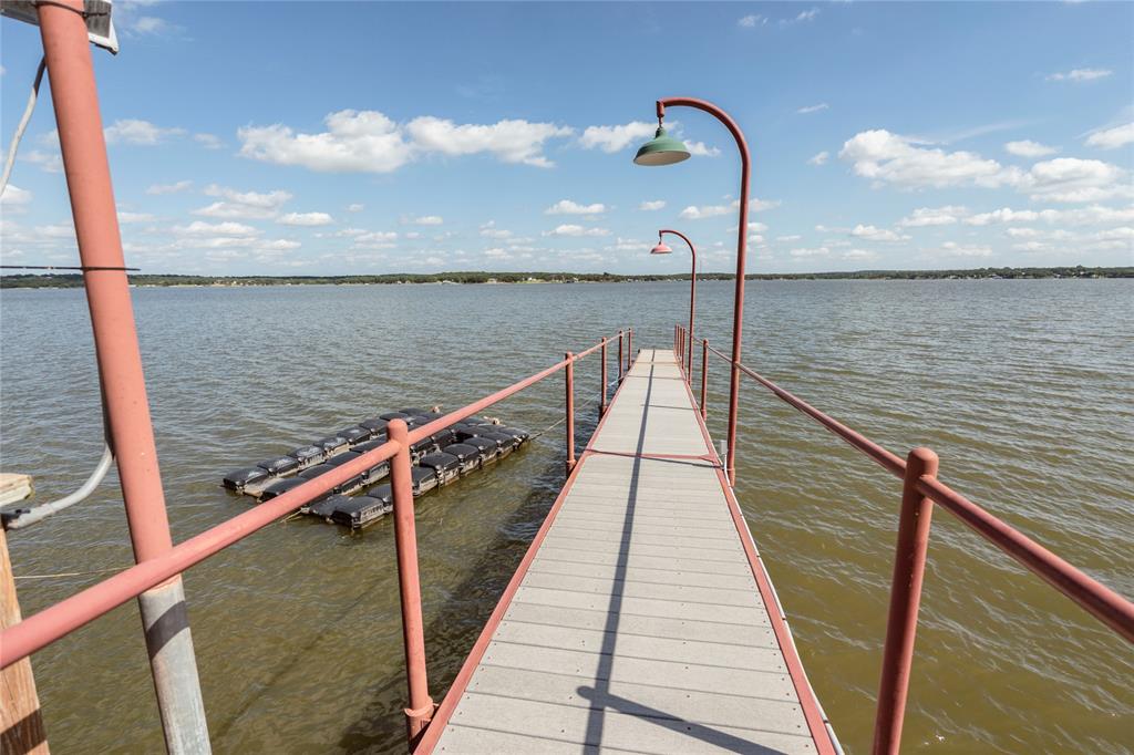 722 Storey Road Property Photo 7