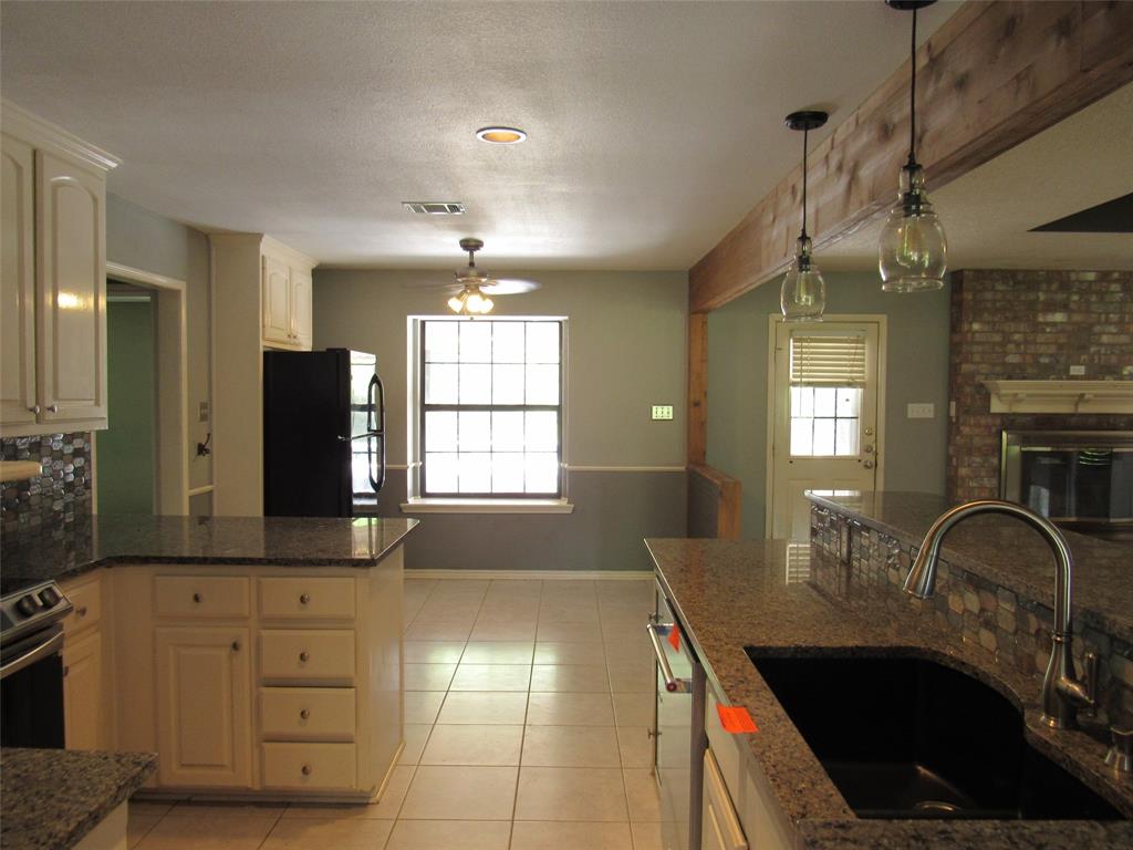 1048 Eagle Canyon Drive Property Photo 4