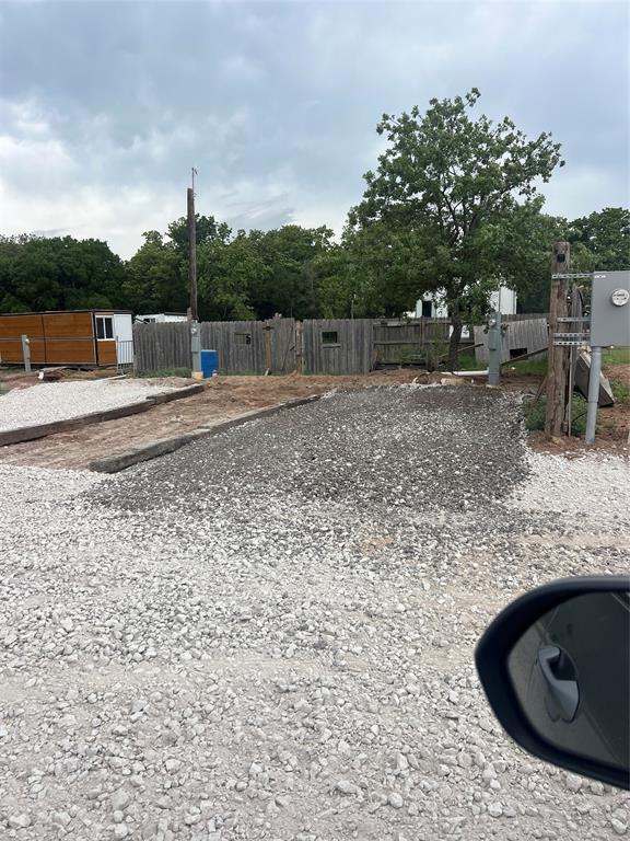 431 Hcr 2105 Loop Property Photo 1