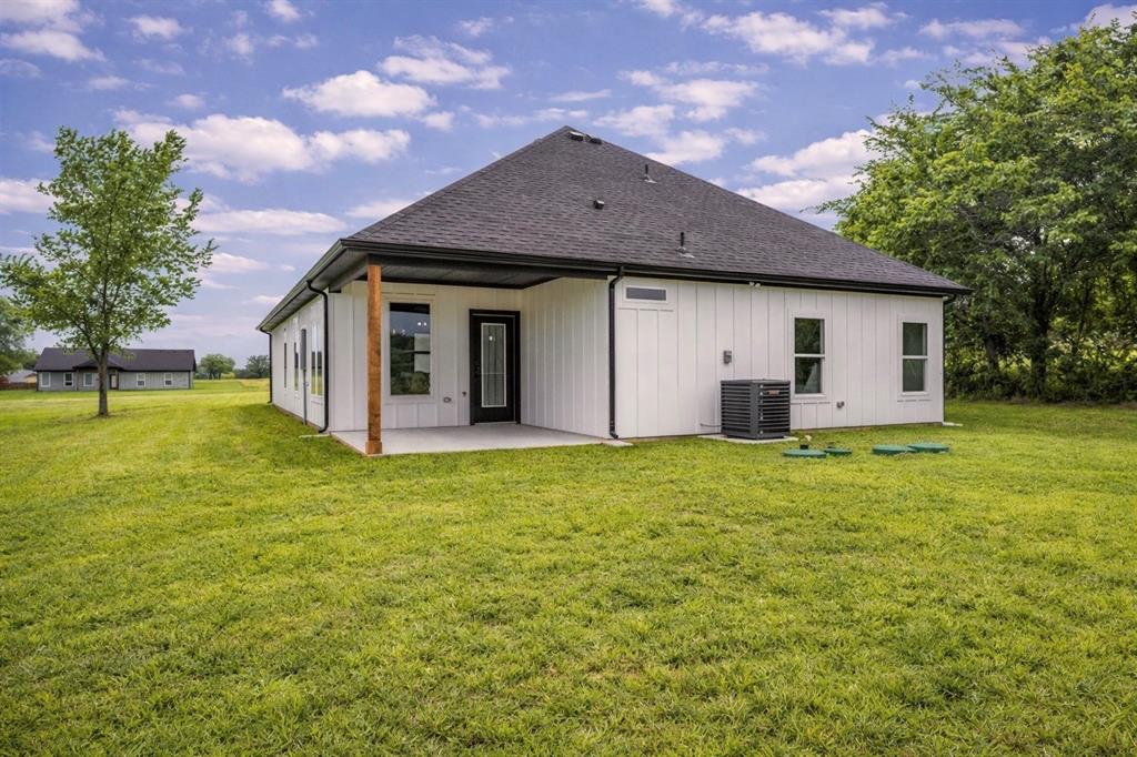 1621 County Road 4764 Property Photo 33