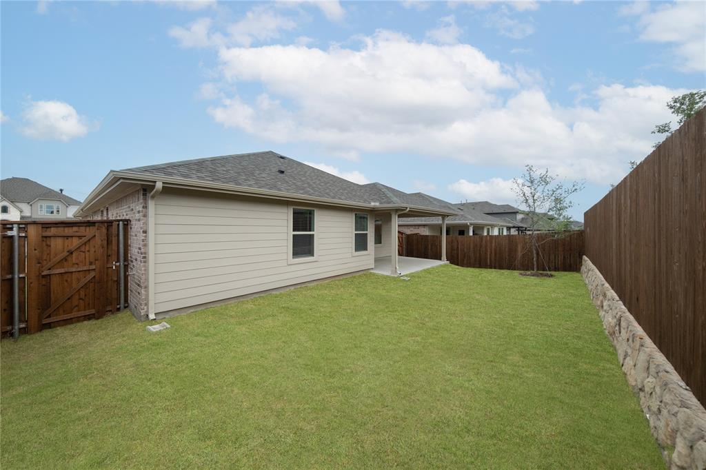 3220 Cross Shore Drive Property Photo 2