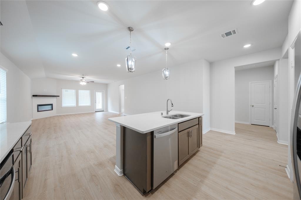 3220 Cross Shore Drive Property Photo 5