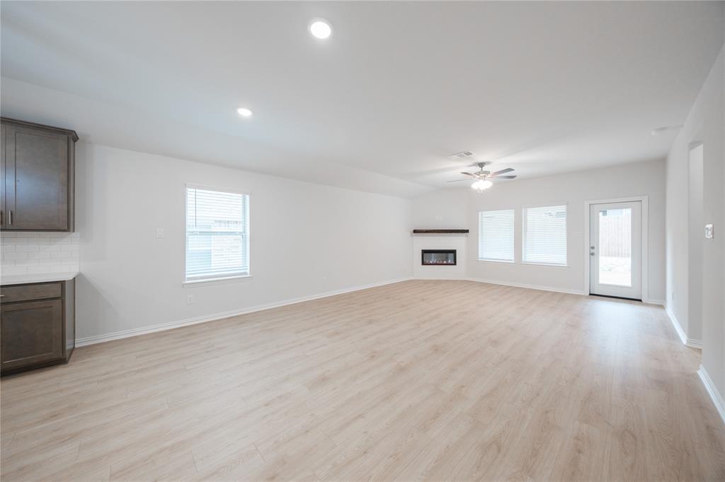 3220 Cross Shore Drive Property Photo 6