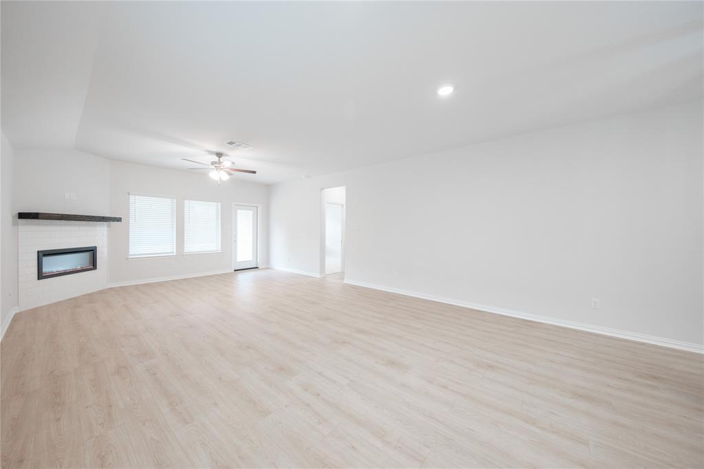 3220 Cross Shore Drive Property Photo 8