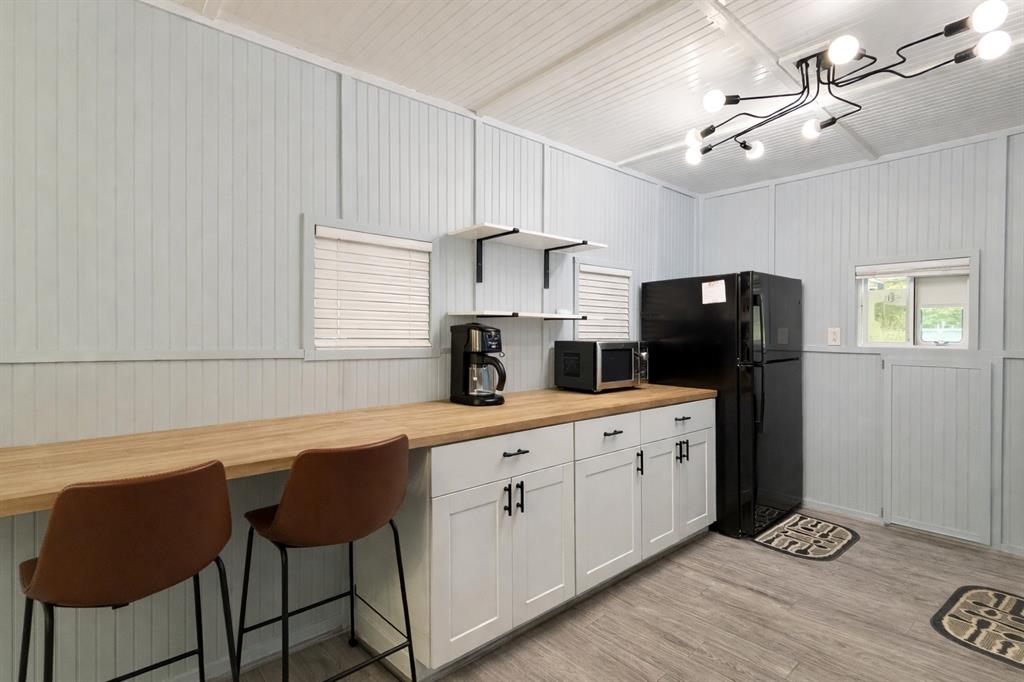 400 Comanche Property Photo 17