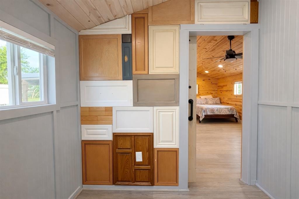 400 Comanche Property Photo 29