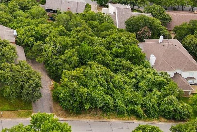 900 Crowley Road Property Photo 1