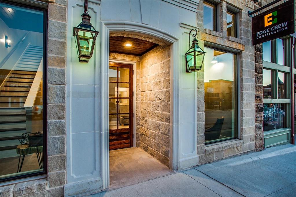 1024 Halsell Street Property Photo 1