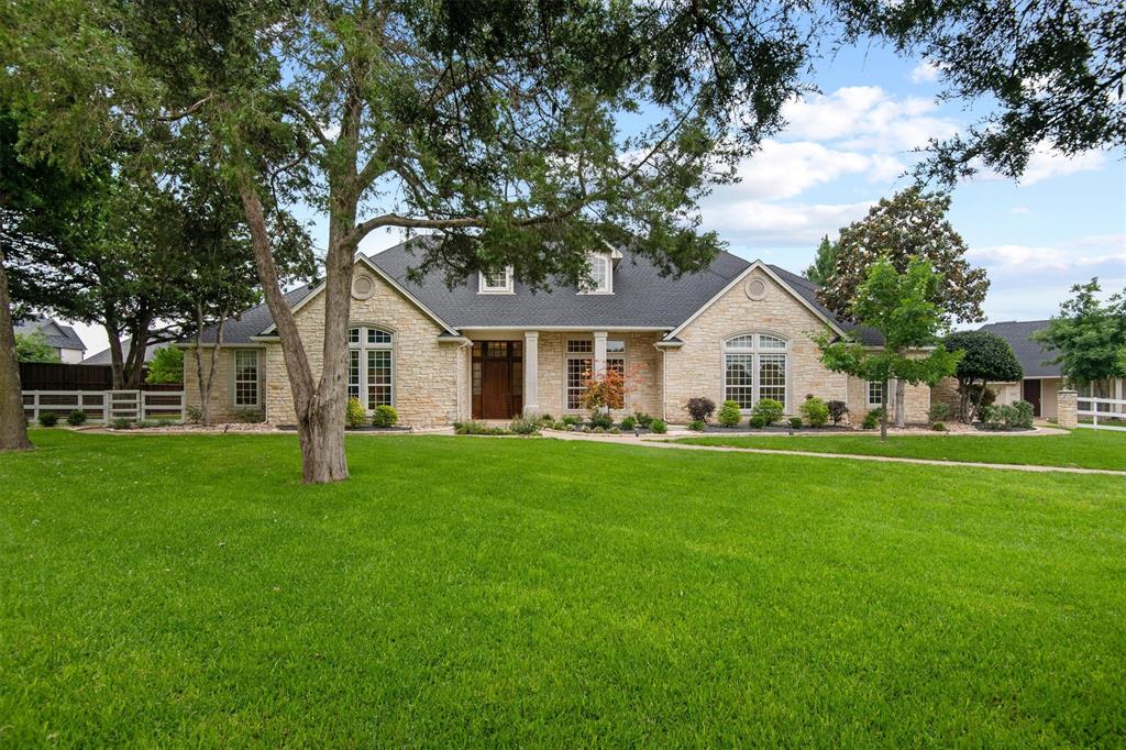 2202 Somerset Property Photo 2