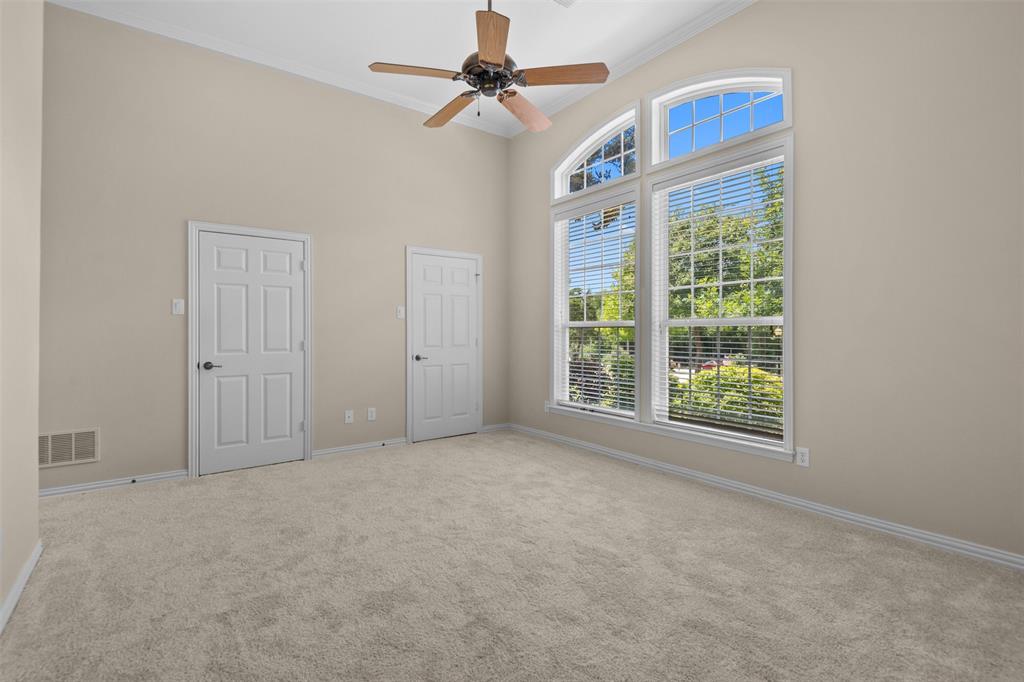 2202 Somerset Property Photo 26