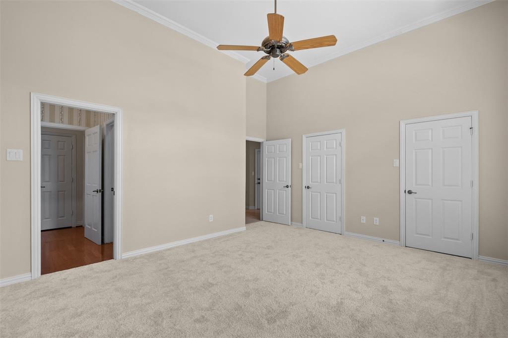 2202 Somerset Property Photo 27