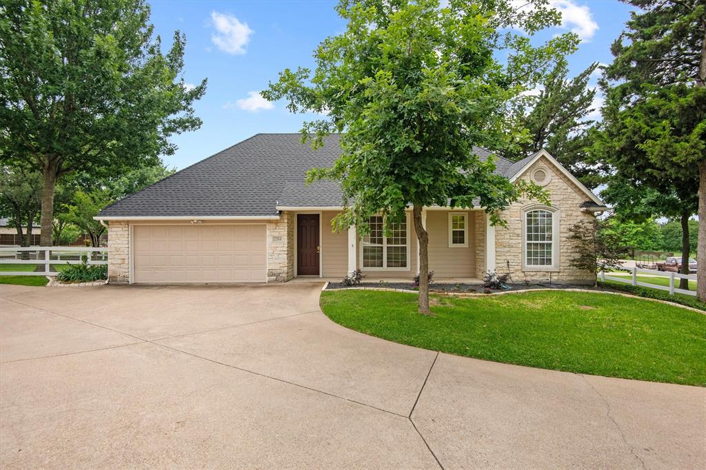 2202 Somerset Property Photo 29