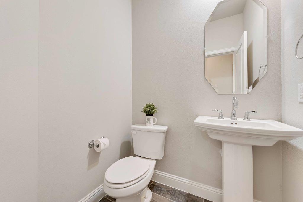 281 Scotia Street Property Photo 7