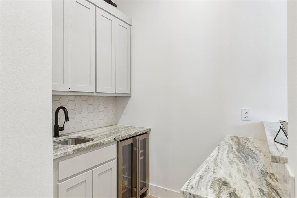 4020 Gambel Road Property Photo 15