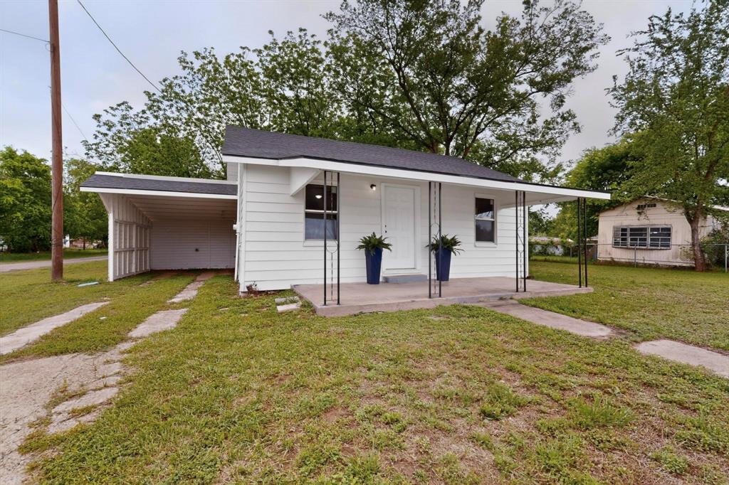 313 Fm 316 Property Photo 1