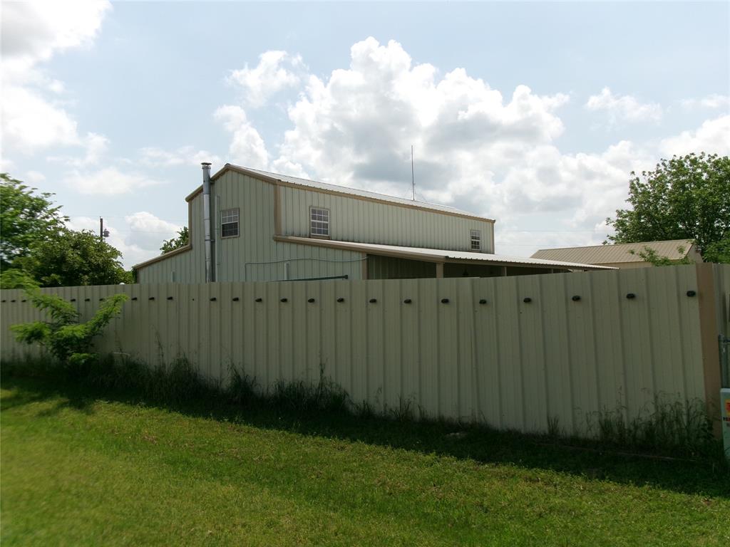 430 Waterfront Row Property Photo 3