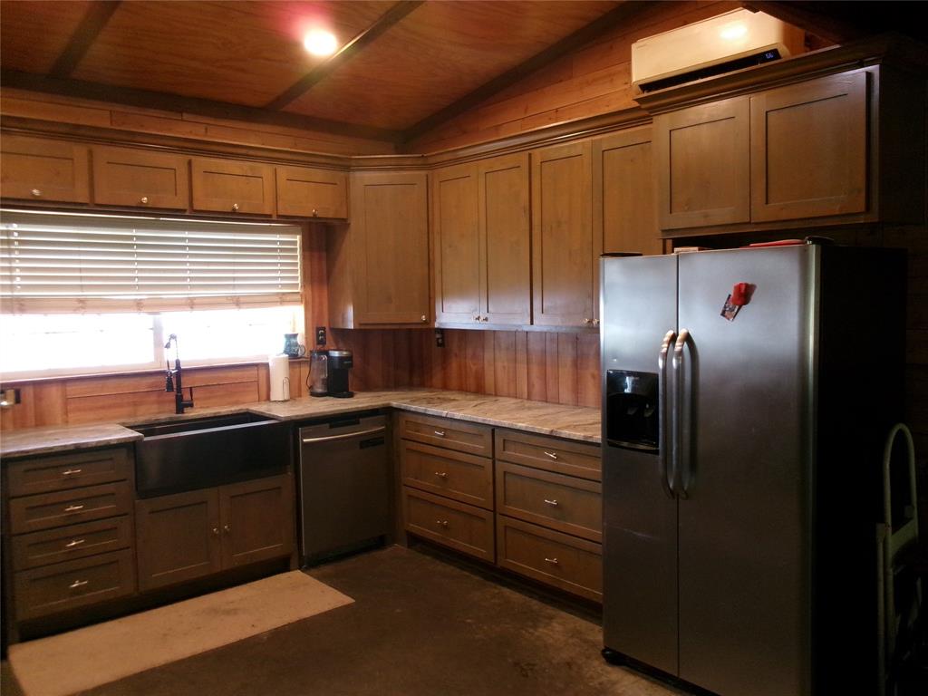 430 Waterfront Row Property Photo 5
