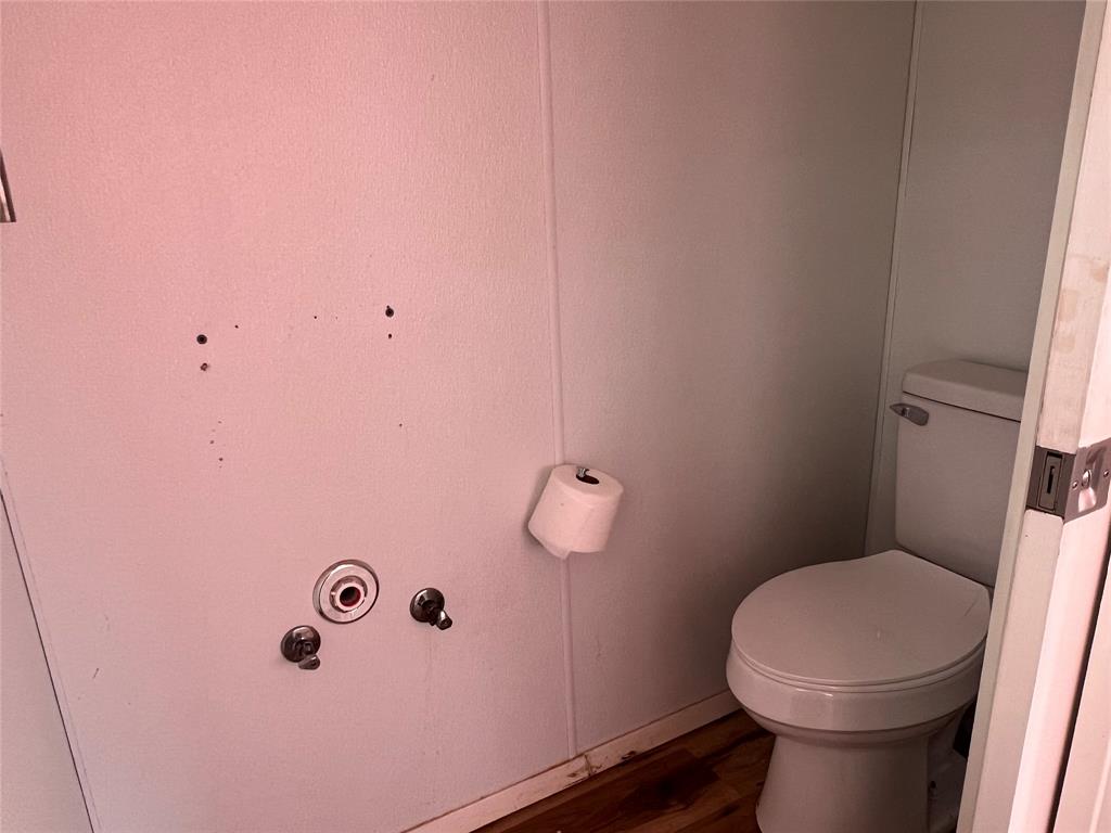 302 E Omega Street Property Photo 7