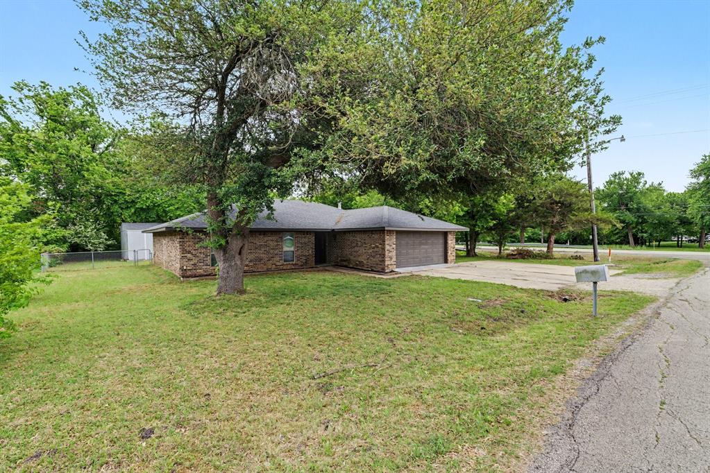100 Pecan Circle Property Photo 1