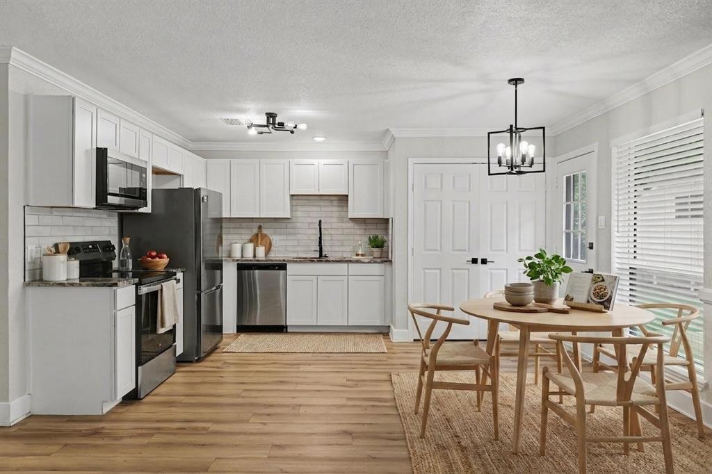 100 Pecan Circle Property Photo 1