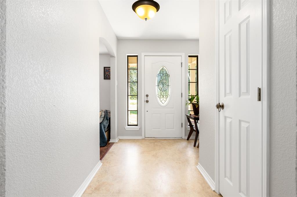 6209 State Highway 171 Property Photo 5