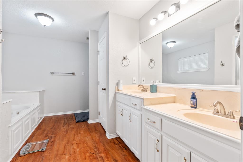 6209 State Highway 171 Property Photo 18