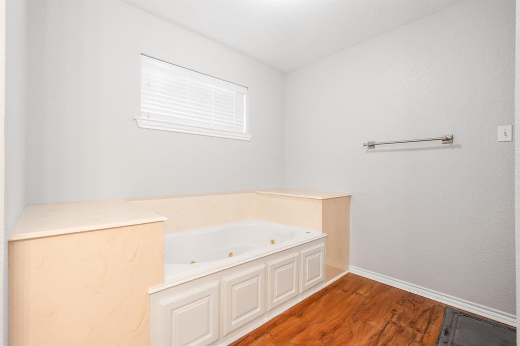 6209 State Highway 171 Property Photo 20