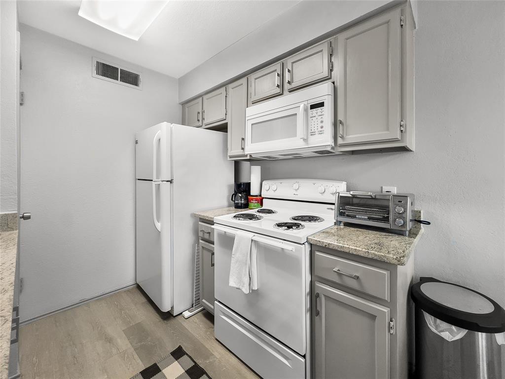 5750 Phoenix Drive 22 Property Photo 18