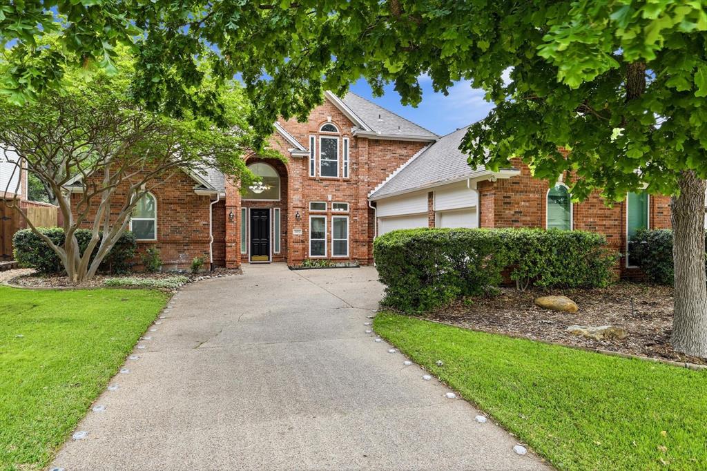 2105 Leeds Drive Property Photo 1