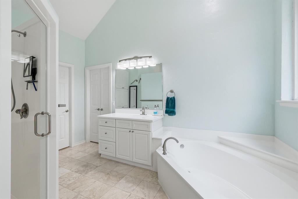 2105 Leeds Drive Property Photo 16