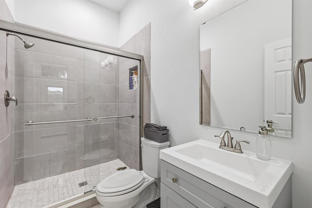 2105 Leeds Drive Property Photo 23