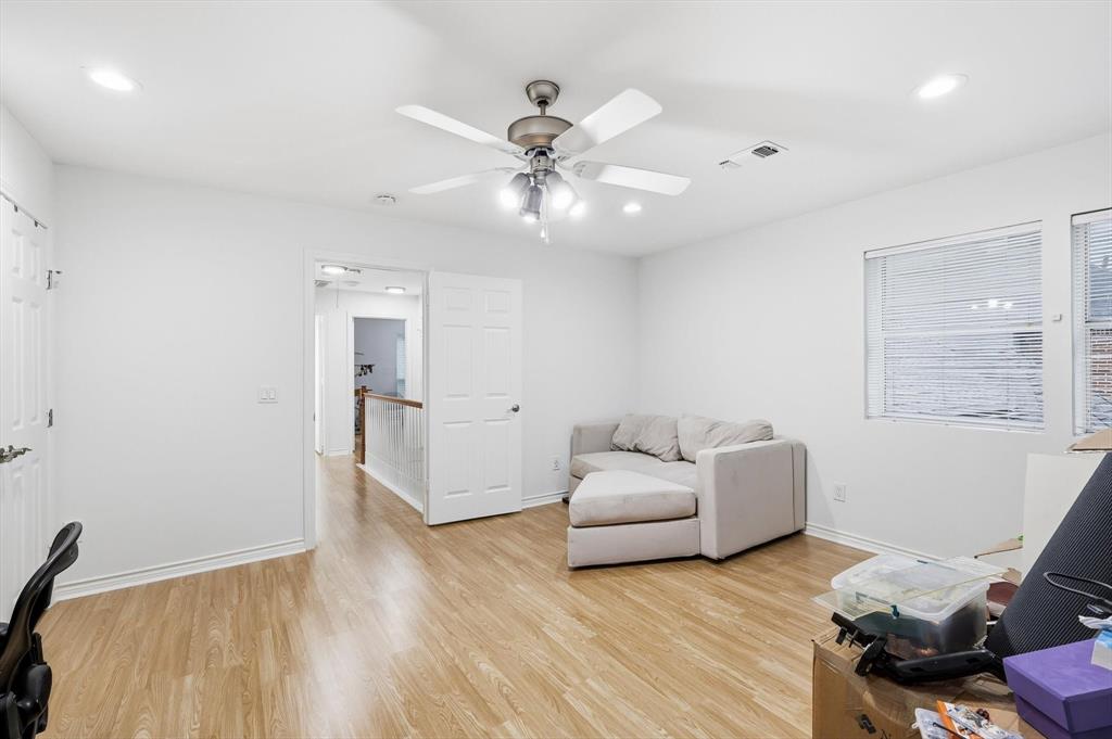 2105 Leeds Drive Property Photo 32
