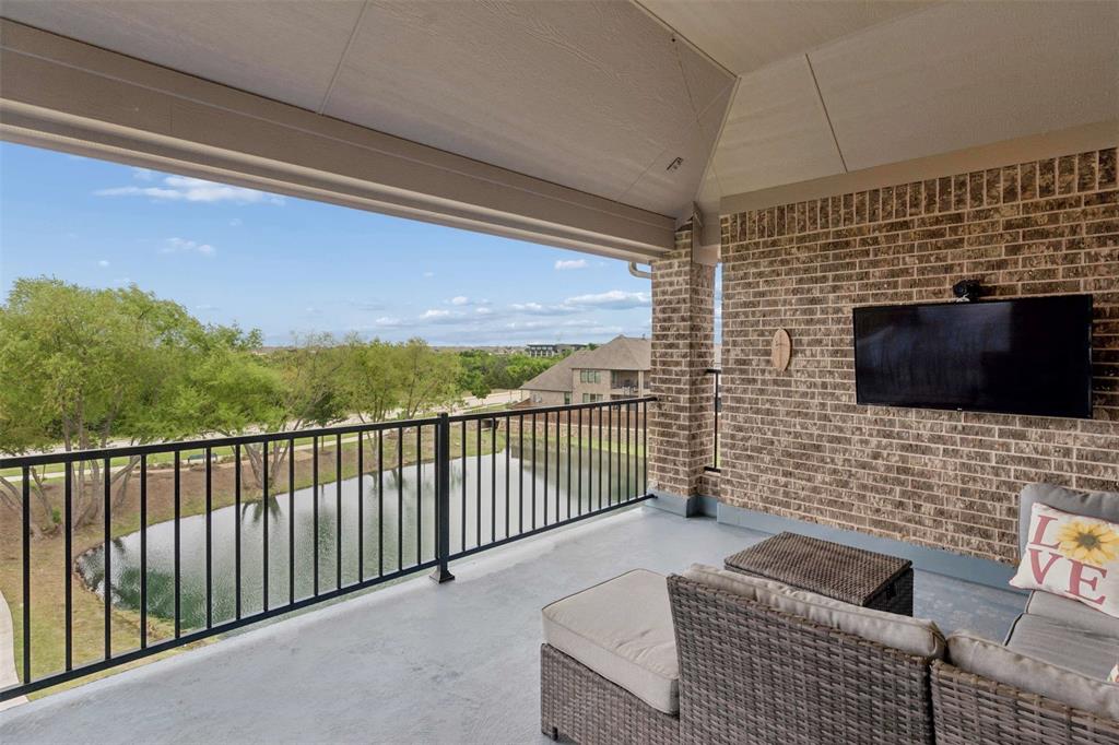 1429 Eminence Lane Property Photo 3