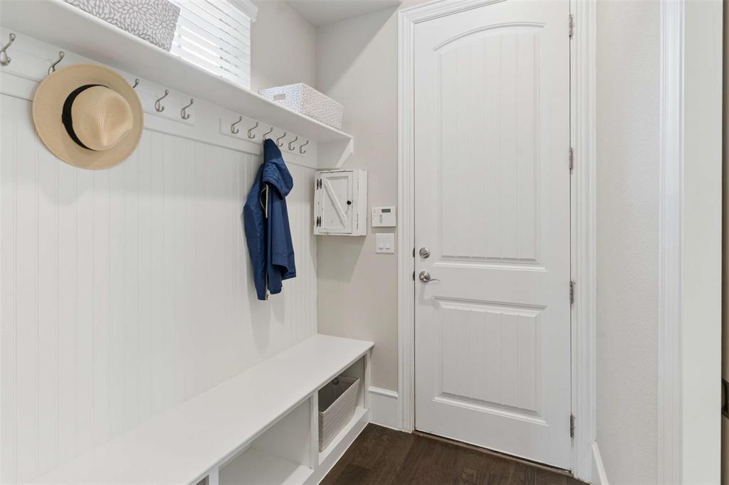 1429 Eminence Lane Property Photo 28