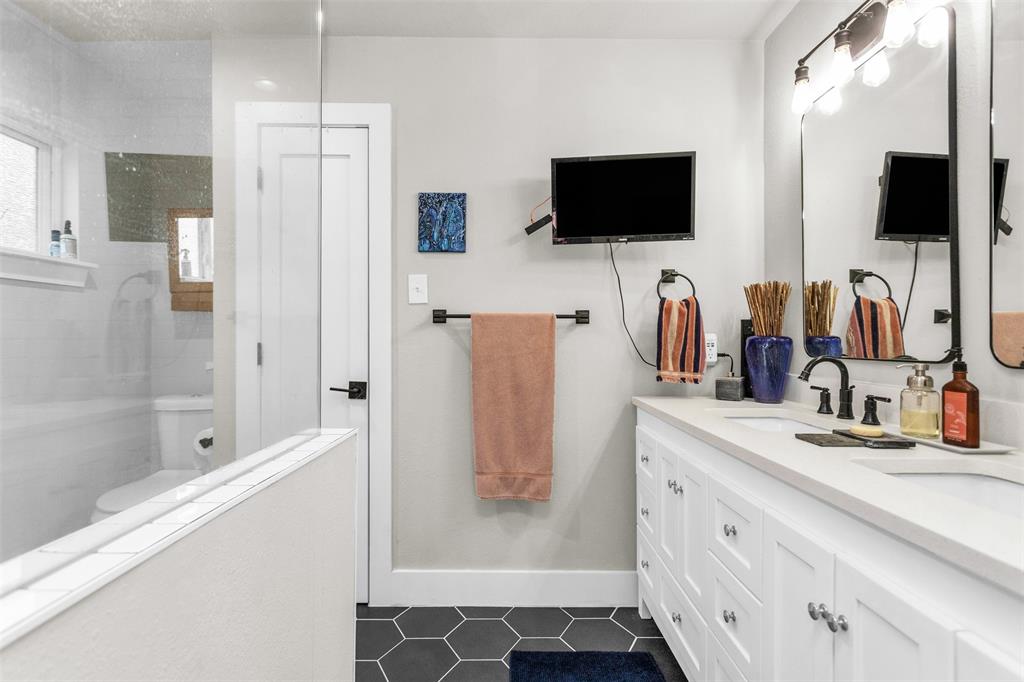 3963 Summit Ridge Drive Property Photo 11