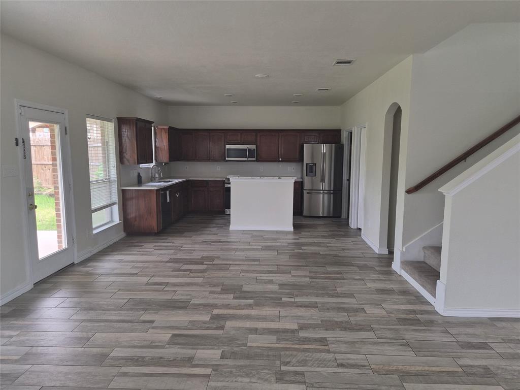 9209 Nathan Drive Property Photo 3
