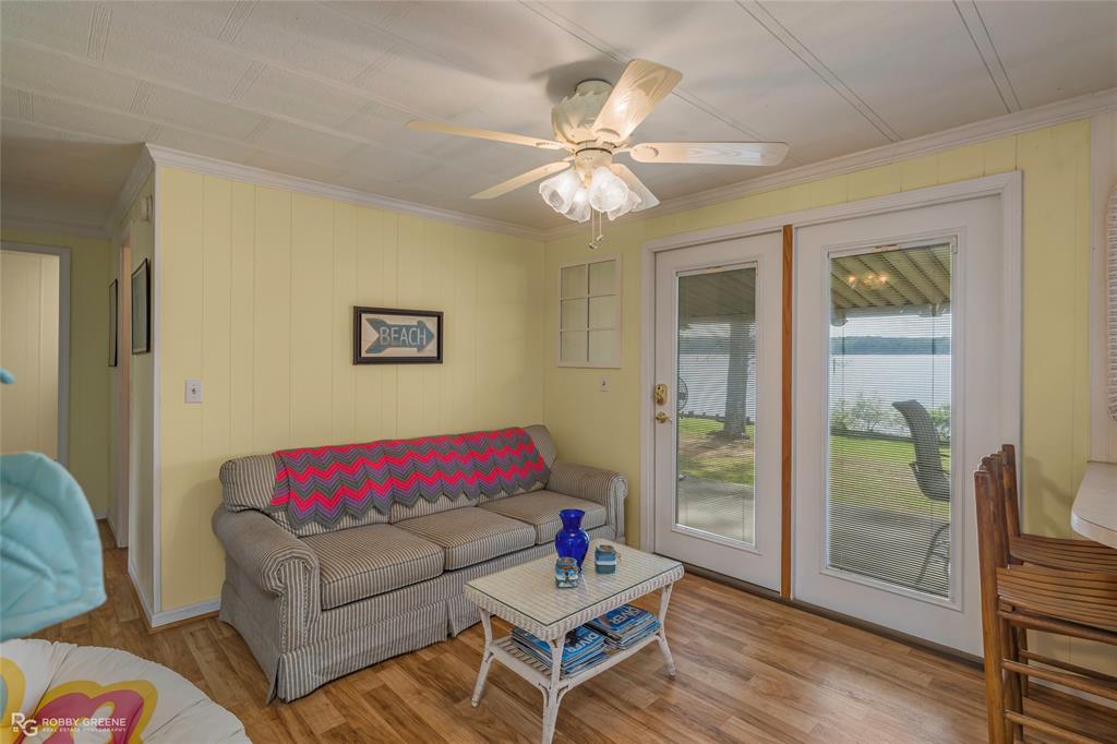 1589 Airport Loop Property Photo 23