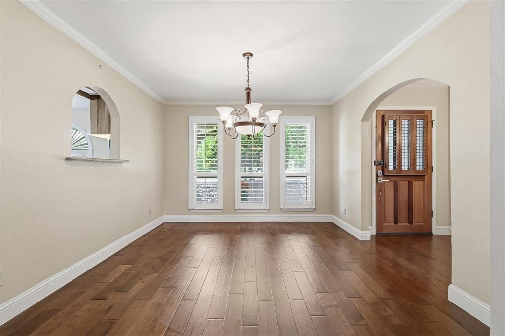 1504 Cloister Way Property Photo 3