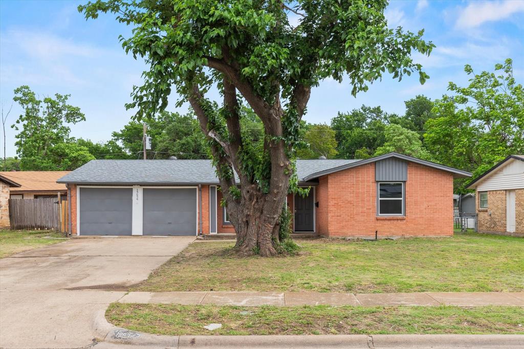 13634 Pyramid Drive Property Photo 1