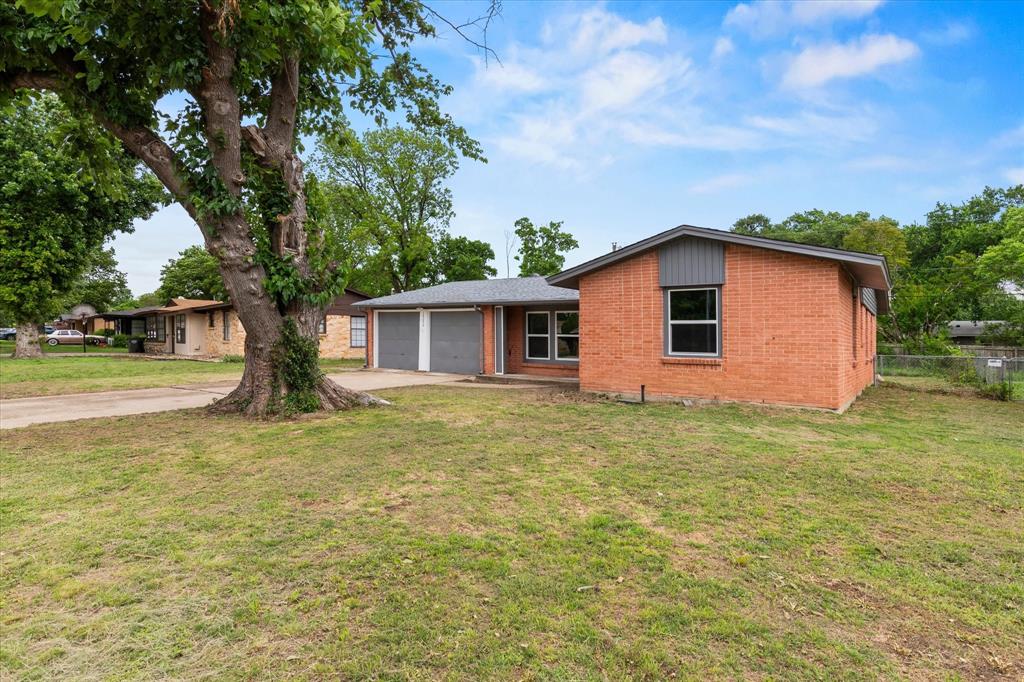 13634 Pyramid Drive Property Photo 3