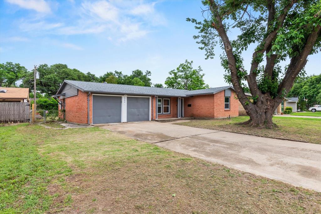 13634 Pyramid Drive Property Photo 4