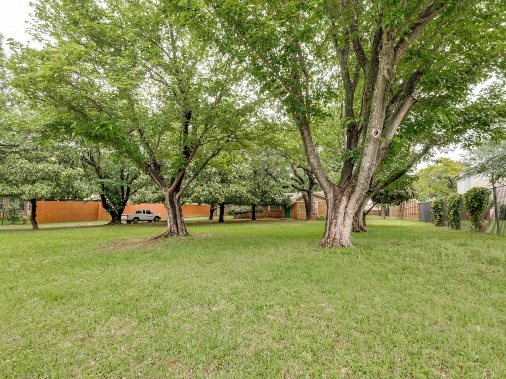 6805 Herbert Road Property Photo 4