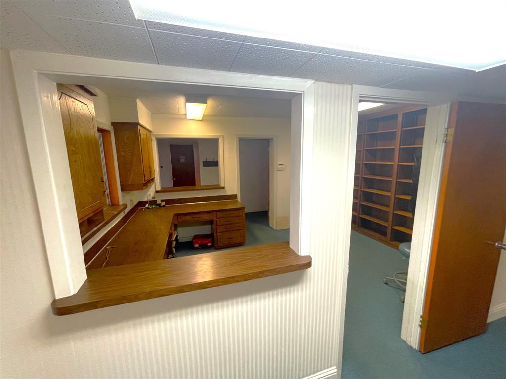 3146 N Market Street Property Photo 5
