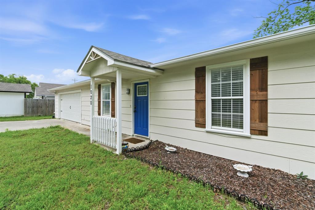 1032 Greg Street 1-5 Property Photo 9