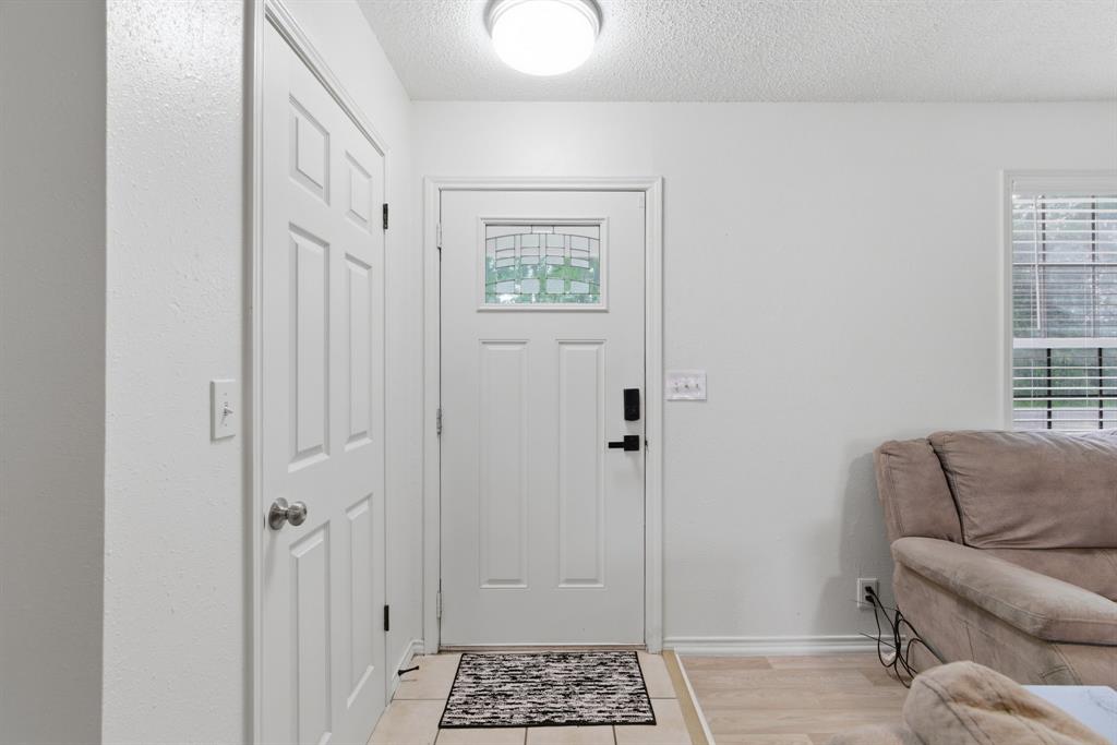1032 Greg Street 1-5 Property Photo 11