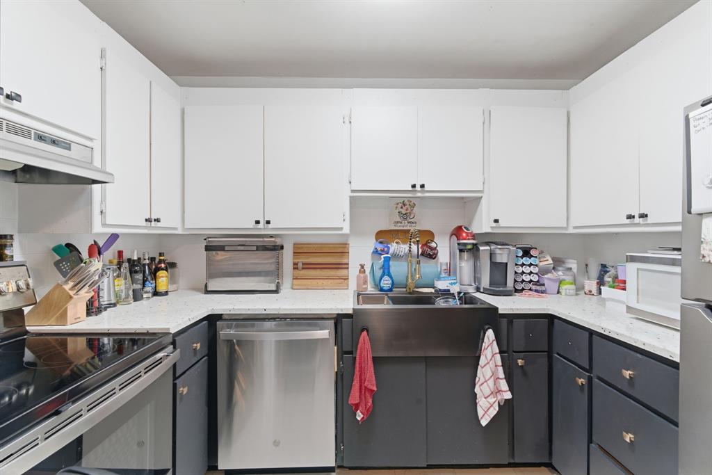 1032 Greg Street 1-5 Property Photo 21